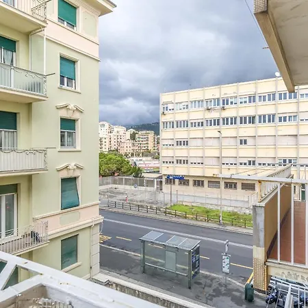 Sturla Roomy Flat With Balcony & Seaview