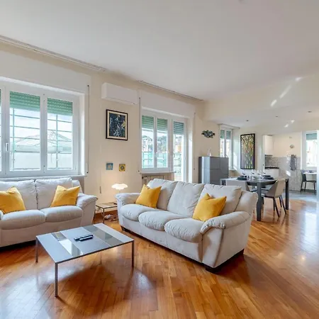Sturla Roomy Flat With Balcony & Seaview * Genua