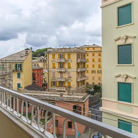 Sturla Roomy Flat With Balcony & Seaview Genoa